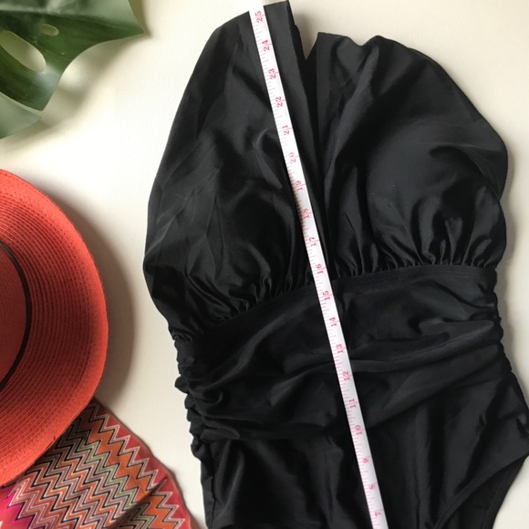 One-Piece Plunging V-Neckline Women Bathing Suit. Tummy Concealer. Size M (NWOT) - Picture 5 of 5